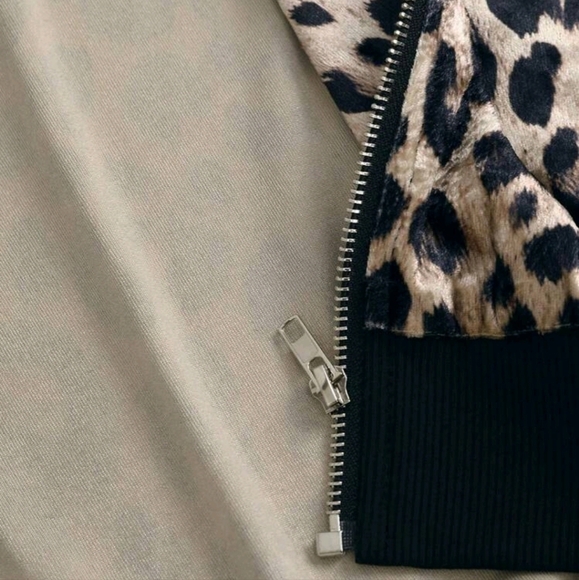 Leopard Print Velvet Cropped Y2K Style Casual Zipper Hoodie - Picture 4 of 5